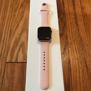 Series 4 Gold Apple Watch 40mm